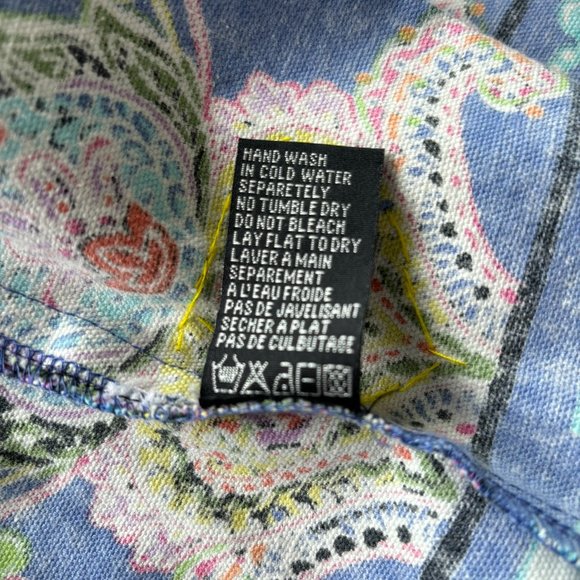 Blazer - Picture 3 of 7